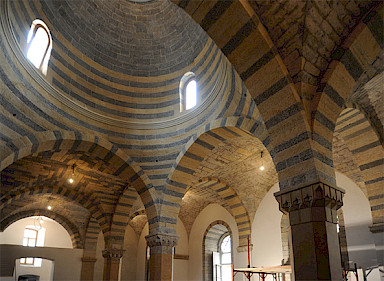 Beyler Mosque interior - pillars supported three-aisled vaulted hall, in progress